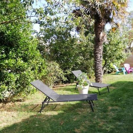 33 Bis Hotel La Rochelle  Bagian luar foto