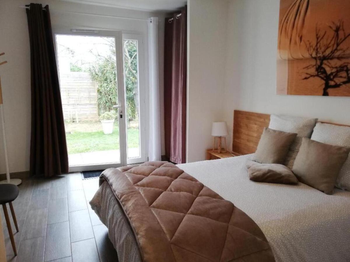 33 Bis Hotel La Rochelle  Bagian luar foto