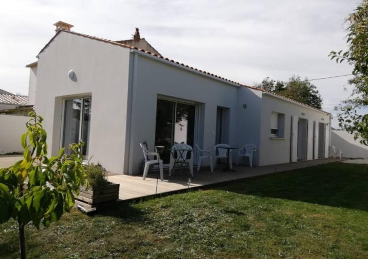 33 Bis Hotel La Rochelle  Bagian luar foto